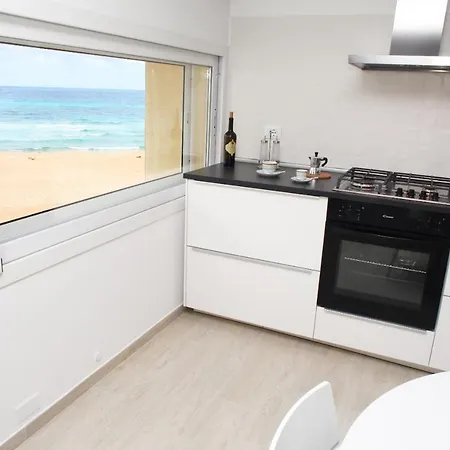 Orizzontemare Beachside Suites *